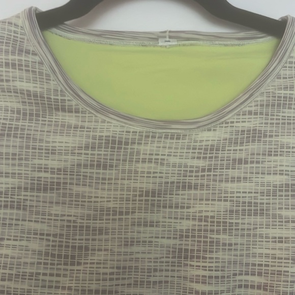 LULULEMON | Ebb to Street Long Sleeve Cropped top Sz US 8 - Picture 5 of 8